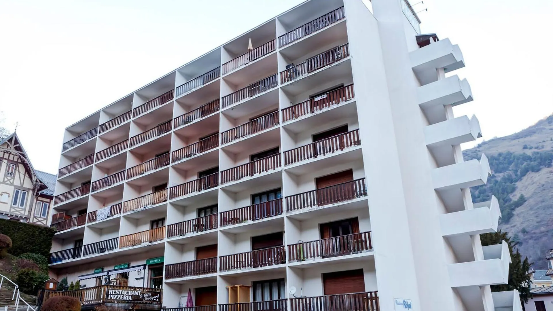 Studio 2 Pers Avec Balcon Est Spacieux, Centre Station Proche Thermes Et Telecabine, Parking Inclus - Fr-1-512-151 Brides-les-Bains 0*,  France